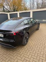 Tesla Model 3 Hinterradantrieb RWD 1 Hd. - Tesla Gebrauchtwagen in Dortmund