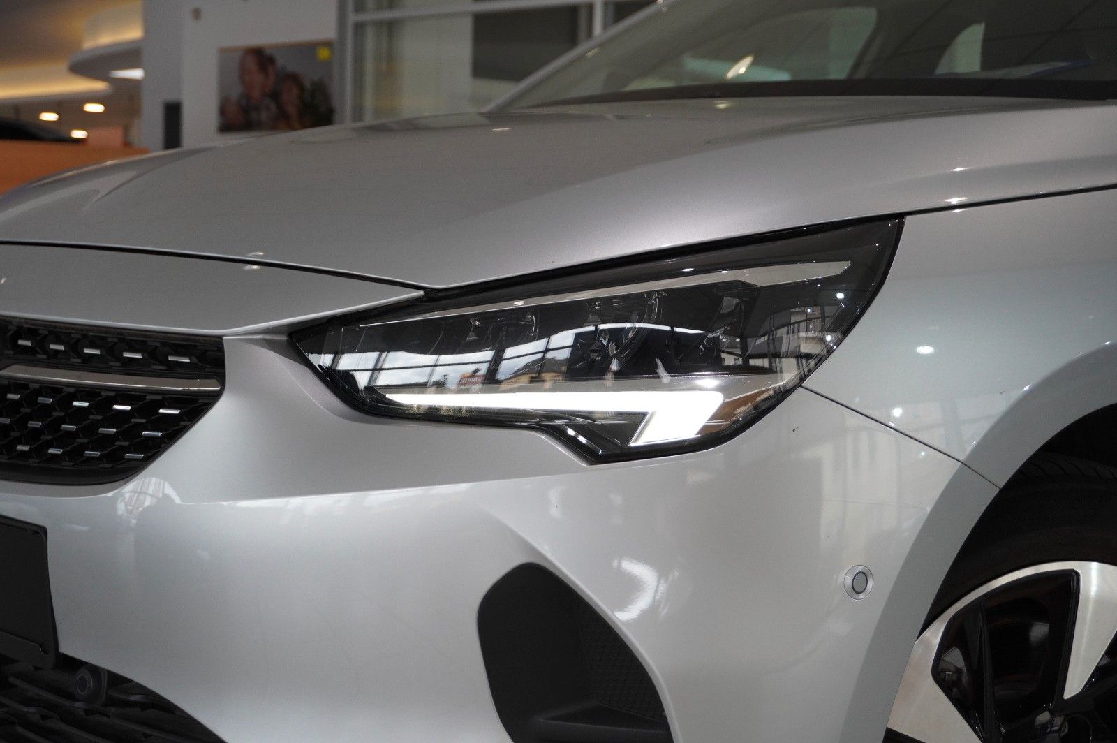 Fahrzeugabbildung Opel Corsa-e F ELEGANCE 1-PHASIG NAVI/LED/KAMERA/DAB+