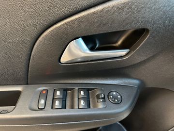 Opel Corsa F Elegance *KAMERA*PDC*LED*