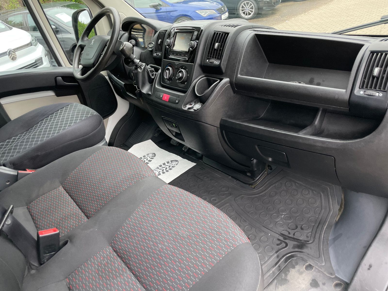 PEUGEOT Boxer, 2015, Diesel, 131 PS