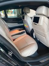 BMW 740d xDrive - - BMW 740: 740d Xdrive