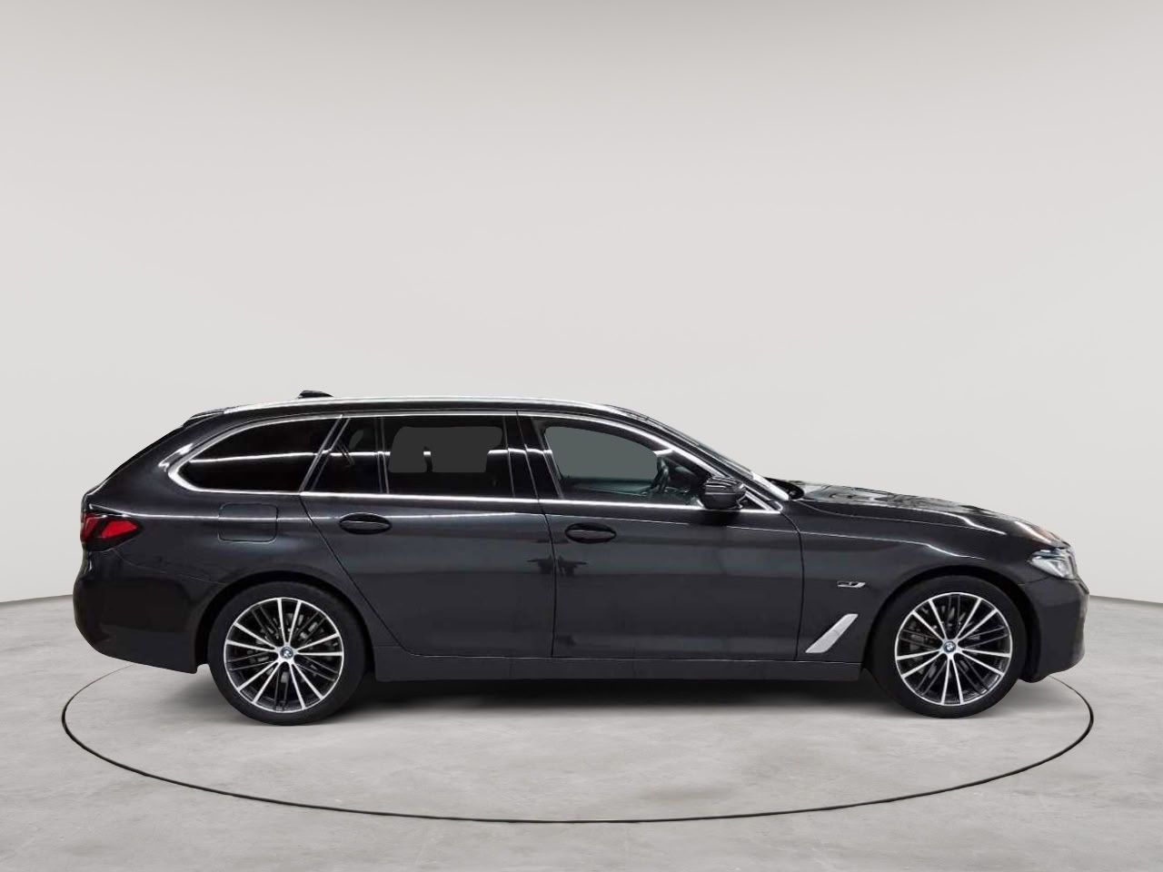 BMW 530e Touring Aut. Naci Leder HuD AHK  imagem 3