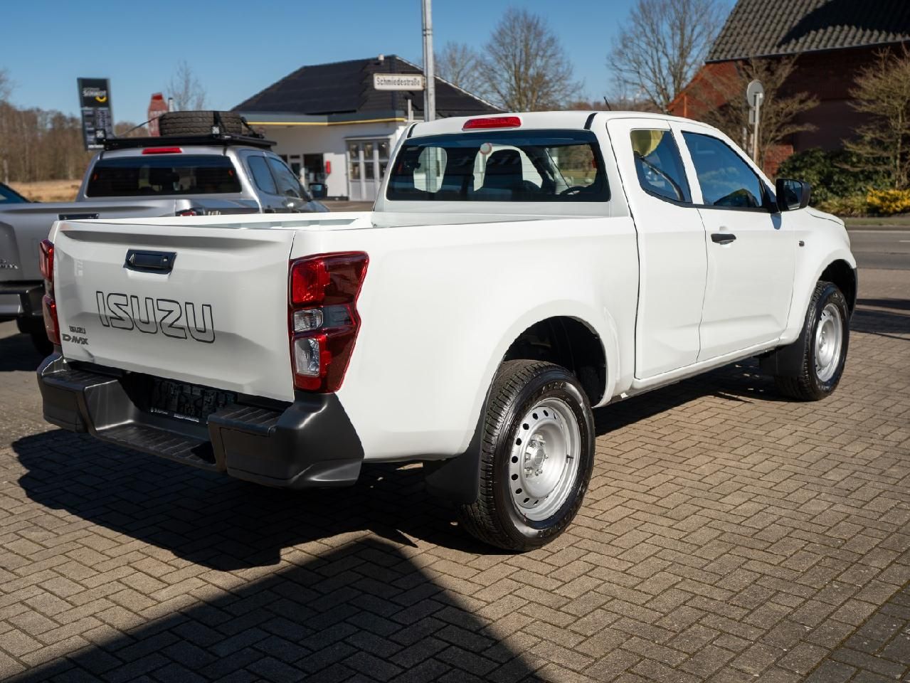 Fahrzeugabbildung Isuzu D-Max Space Cab 4WD L Automatik