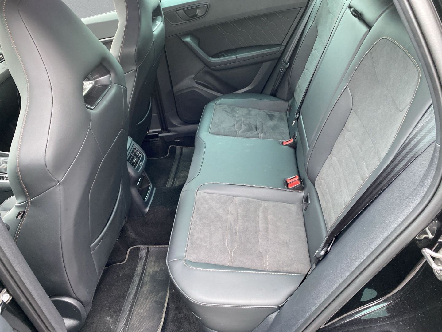 Fahrzeugabbildung CUPRA Ateca VZ 4Drive AD AHK-klappbar Navi Digitales C