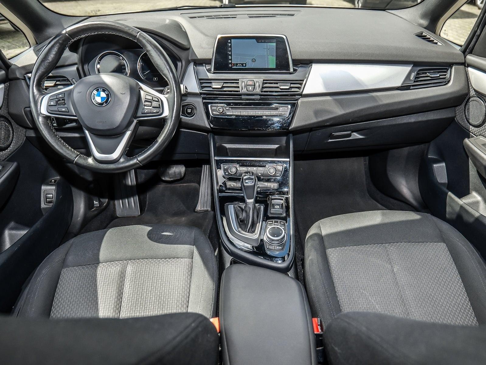 BMW 225xe iPerformance Active Tour PANO RFK NAVI LED