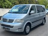 Volkswagen T5 Bus Caravelle AUTOMATIK/ HU-NEU /STANDHEIZUNG - VW T5 Transporter in Bonn