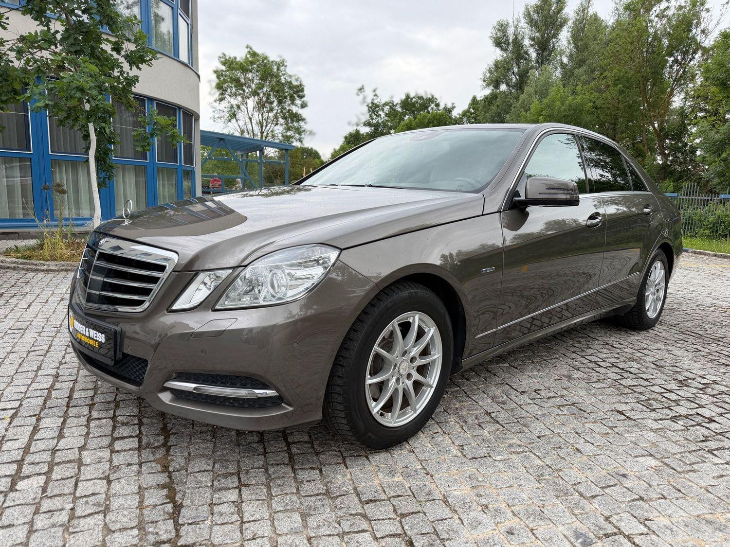 Mercedes-Benz E 220 CDI AUTOMATIK/DISTRO/H&K/S-DACH/ASSIST/AHK