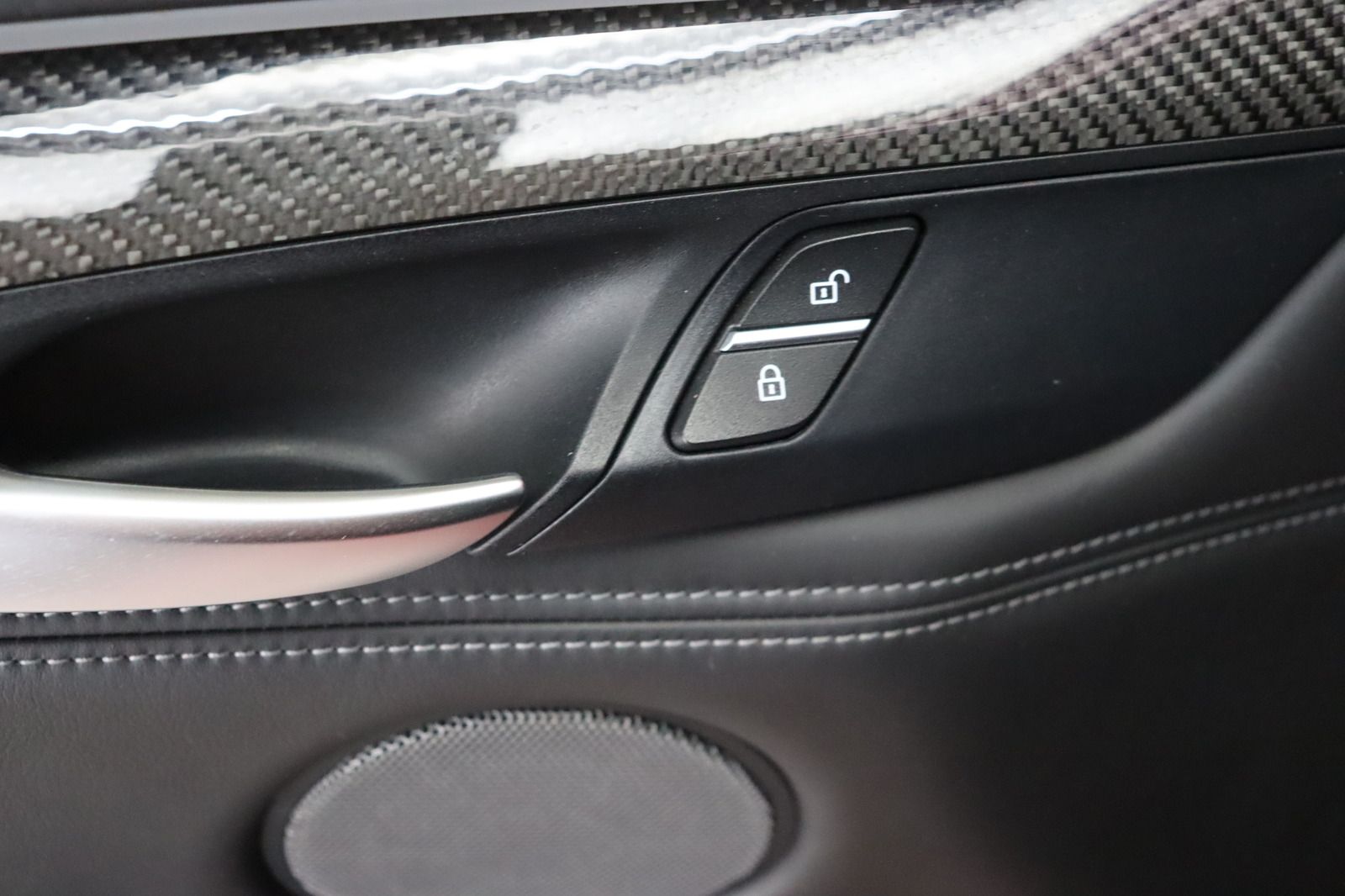 Fahrzeugabbildung BMW X6 M * HUD * LEDER * 360° Kamera