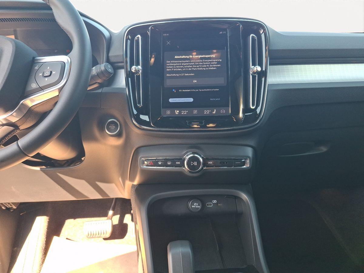 Volvo XC40 B3 Black Edition Plus 360° AHK PANO H/K LED