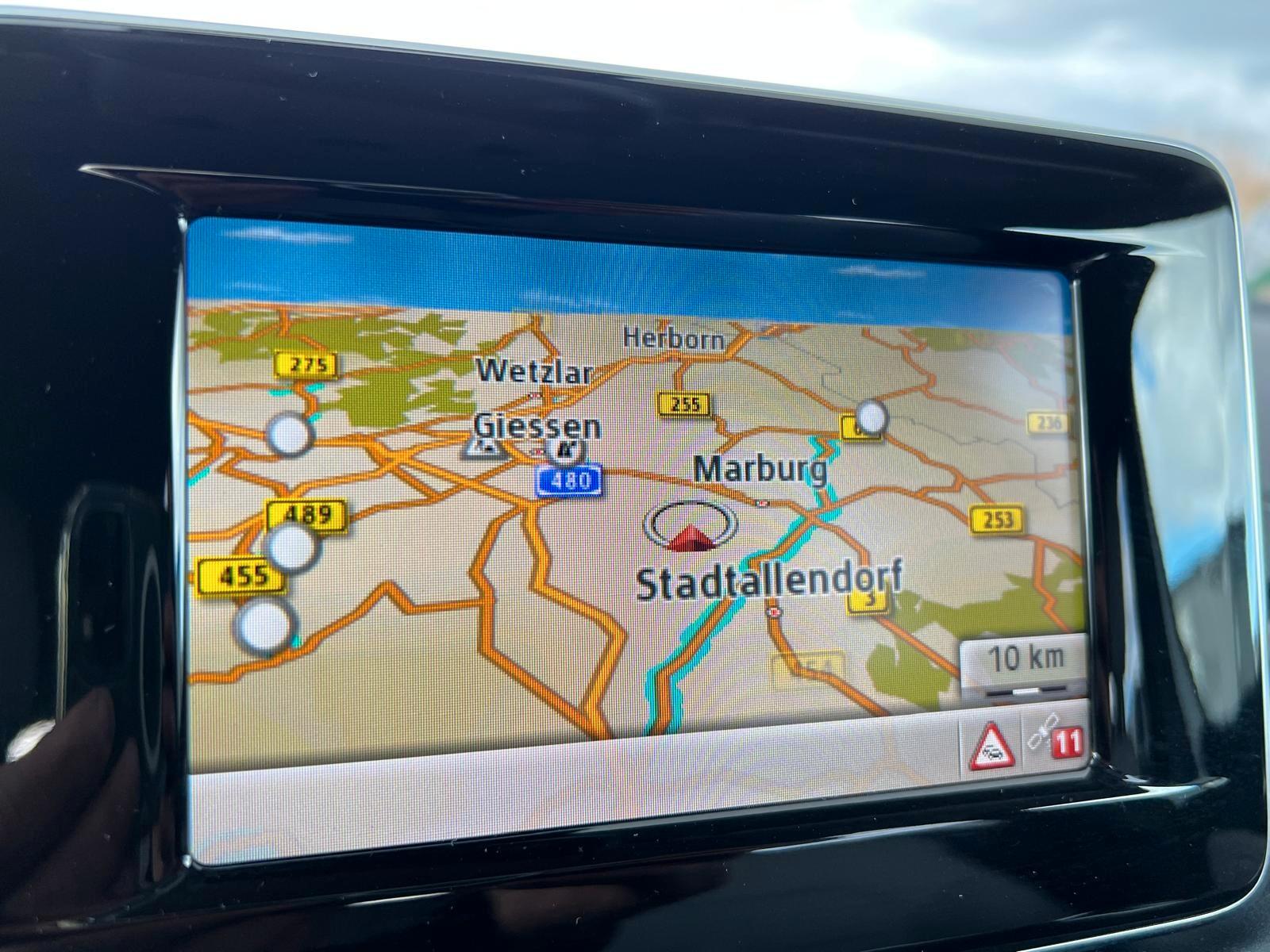 Mercedes-Benz B 180 NAVI/RFK/AHK/LEDER