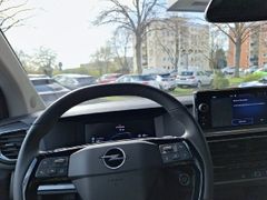 Fahrzeugabbildung Opel Zafira Life 2.0D XL AT8 9-Sitzer NAVI ALLW TOTWi