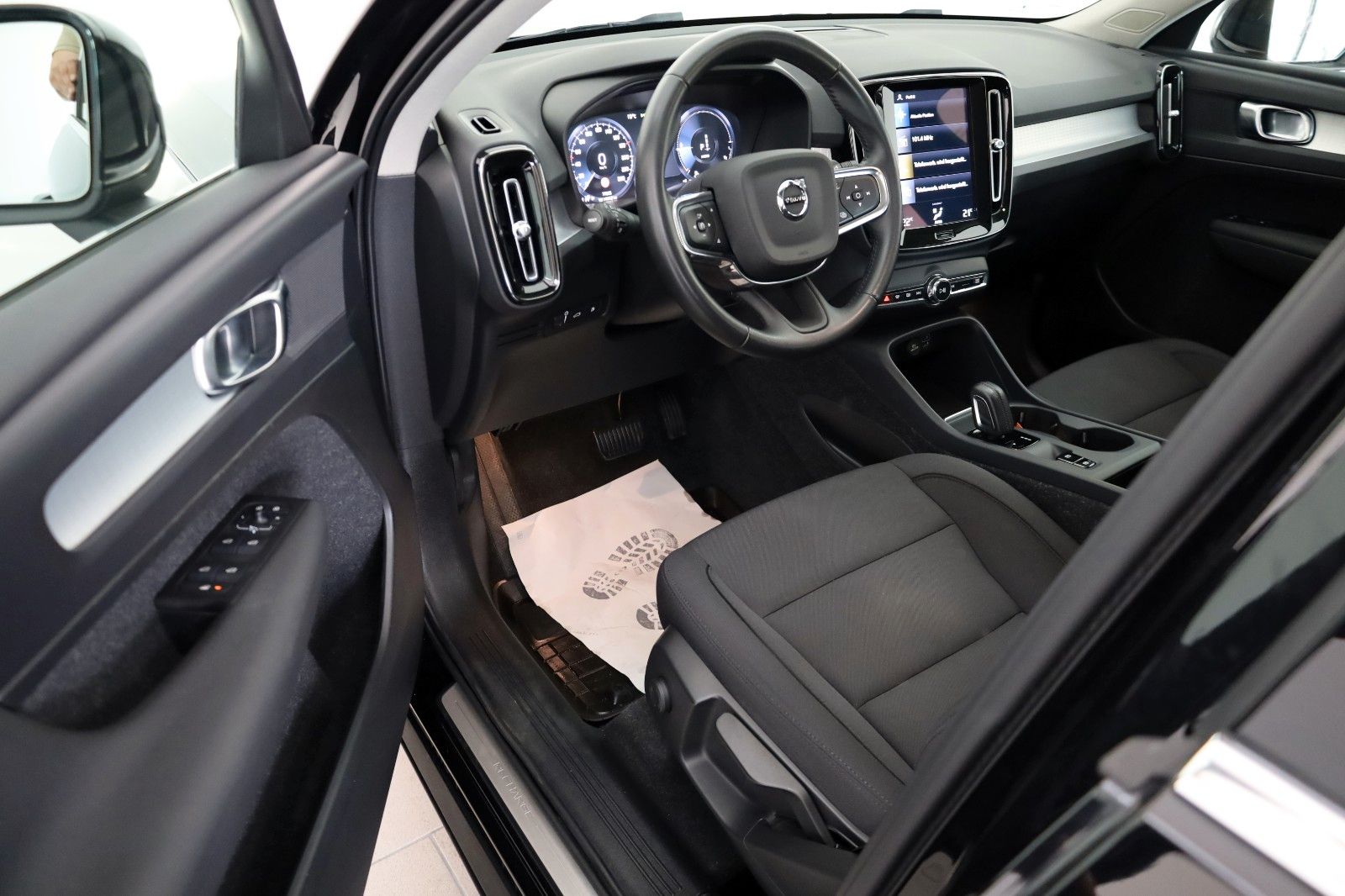 Fahrzeugabbildung Volvo XC40 Inscription Navi,LED,DAB,Kamera,ACC,AHK