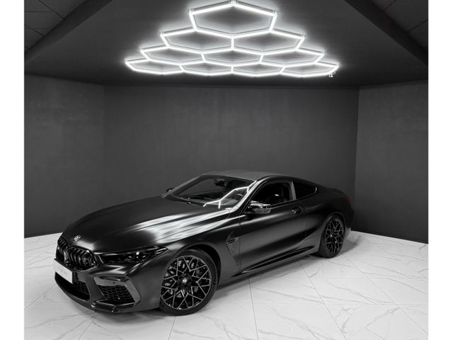 BMW M8 Competition xDrive Coupe - Carbon - Akrapovic