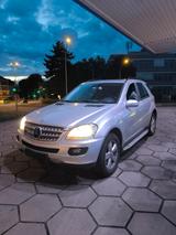 Mercedes-Benz ML 500 4MATIC - - gebrauchte Mercedes-Benz ML 500 aus dem Jahr 2006