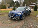 Subaru Outback 2.5i Platinum Lineartronic Modell 2025 - blaue Subaru Outback