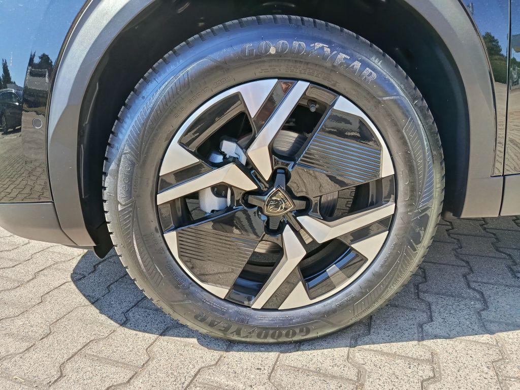 Peugeot 2008 PureTech 130 EAT8 Allure (U)