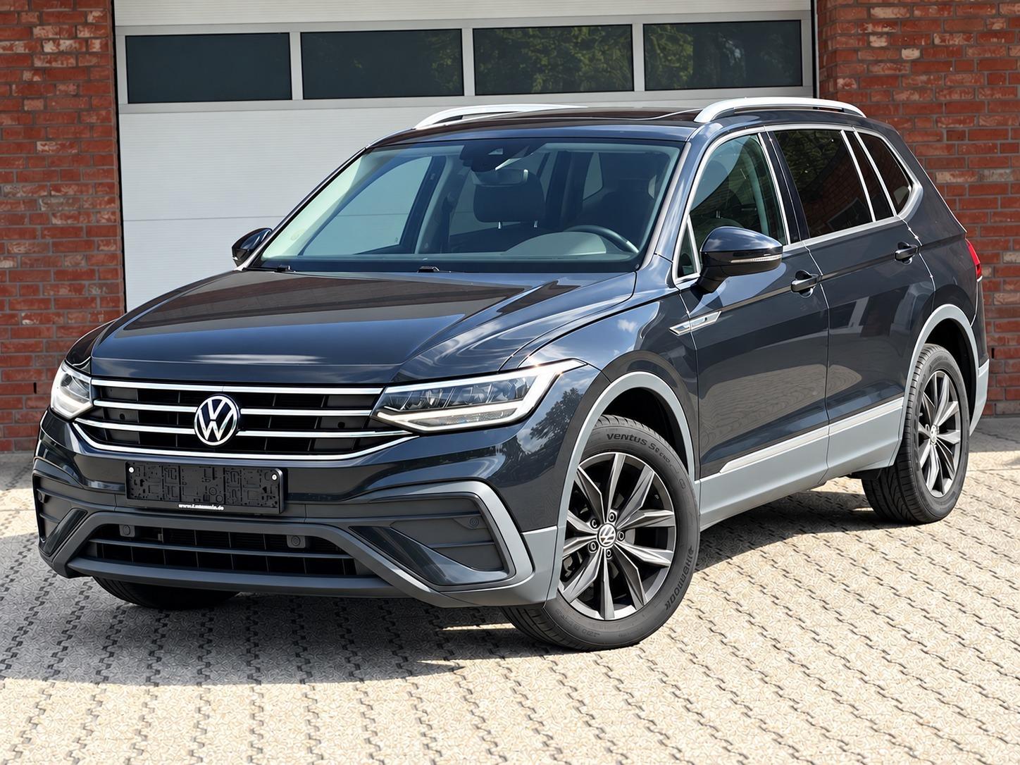 Volkswagen Tiguan Allspace 7-Sitze Panorama Kamera ACC