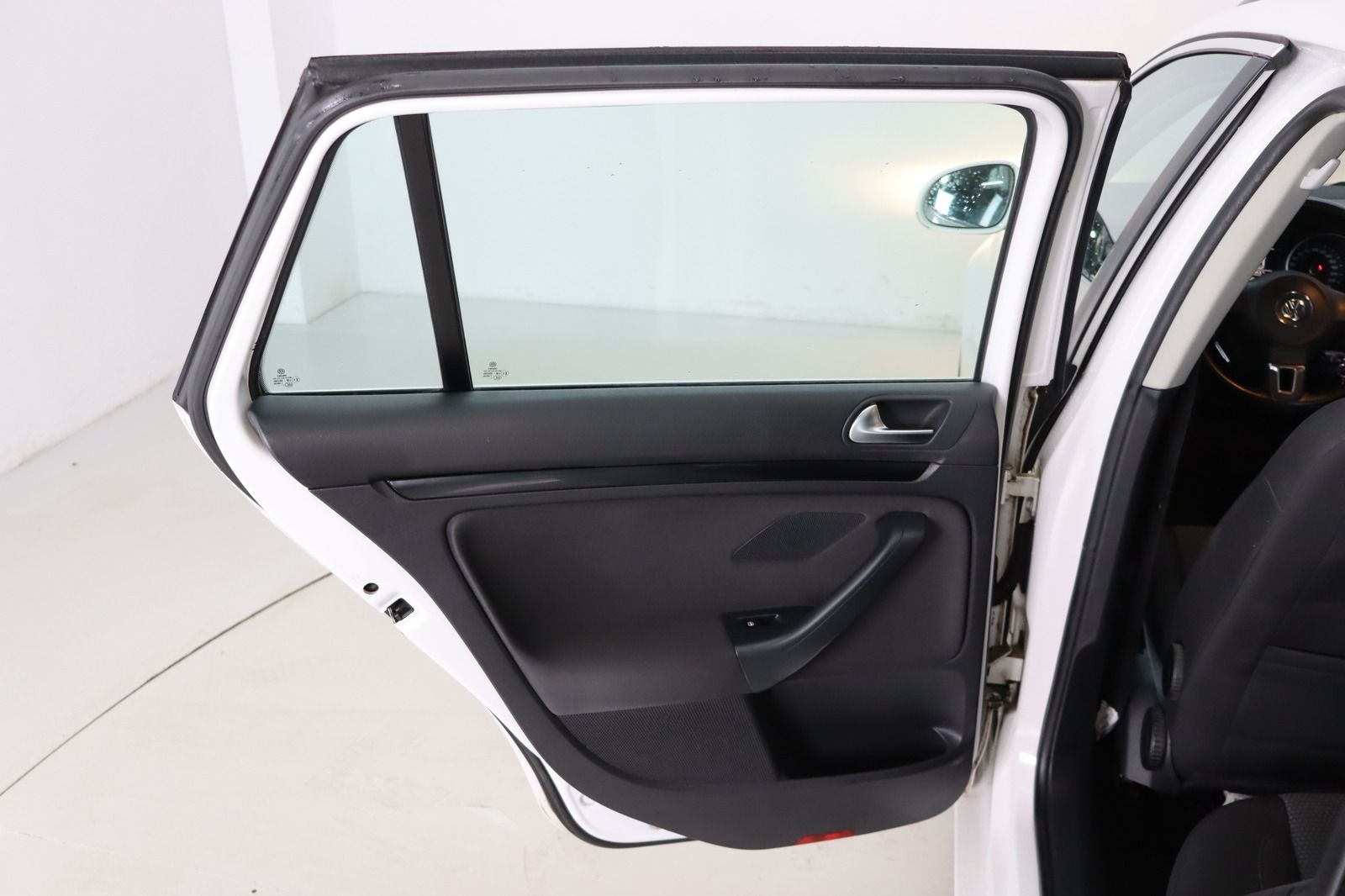 Fahrzeugabbildung Volkswagen Golf 1.6 TDI BMotion Tech Comfortline Variant