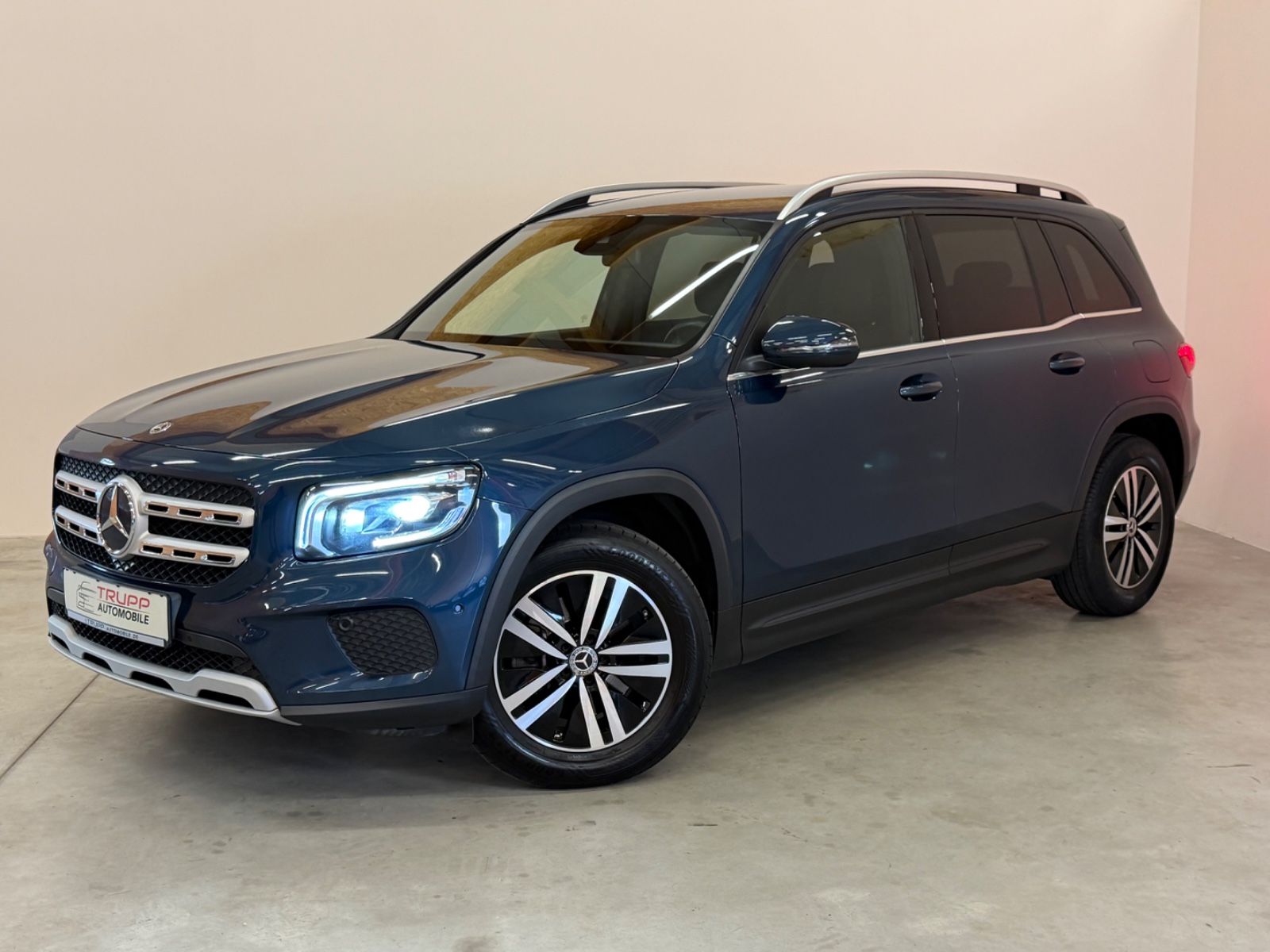 Mercedes GLB 200 - 1