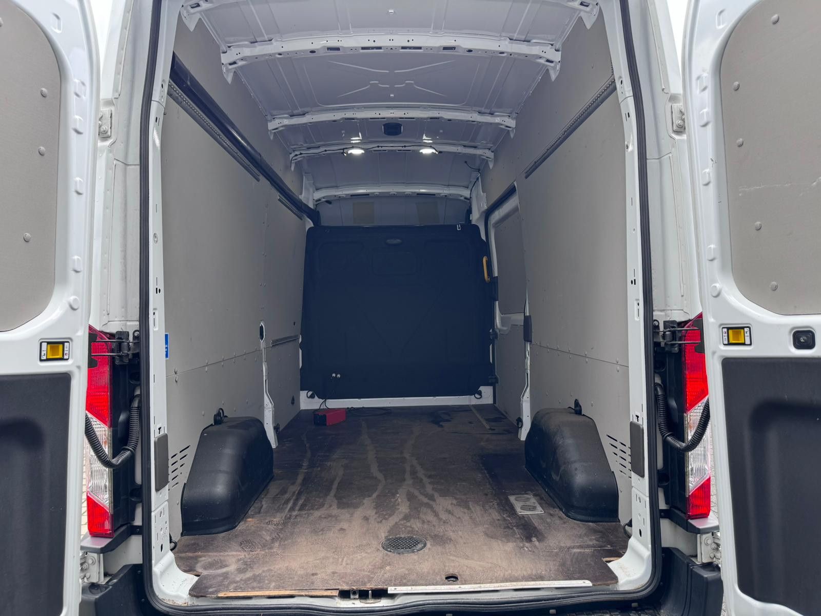 Fahrzeugabbildung Ford Transit 350 L3H3 Trend*AHK*TEMPO*KLIMA*BI-XENON