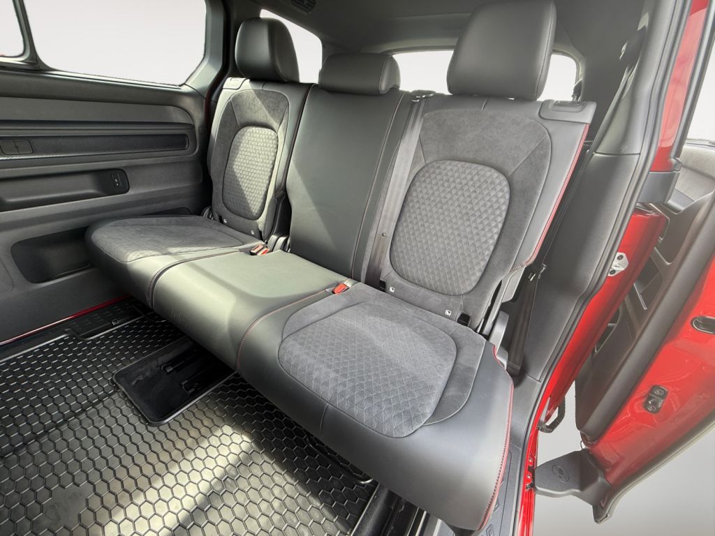 Fahrzeugabbildung Volkswagen ID. Buzz GTX LR 86 kWh 7-Sitze,AHZV,Navi,Matrix