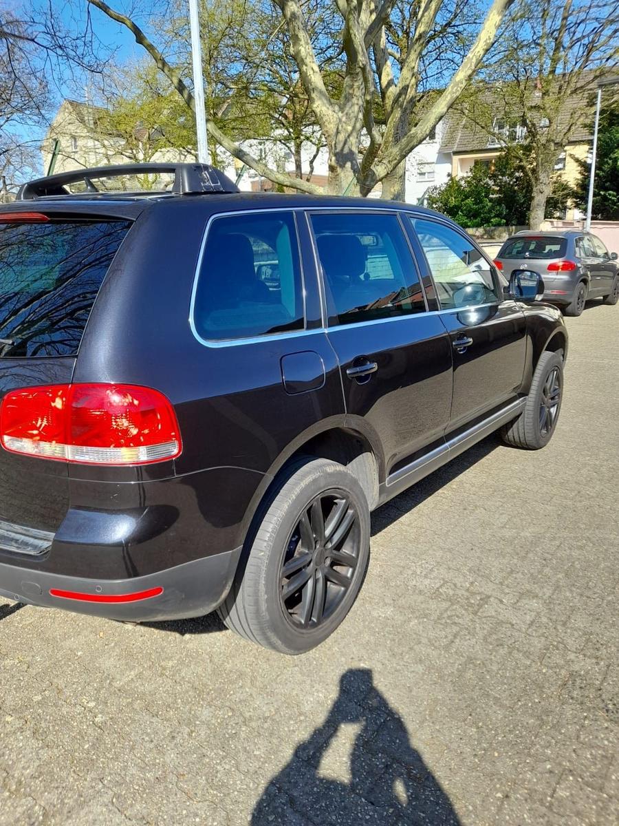 Volkswagen Touareg 2004 — двигун 209 HP (154kW)