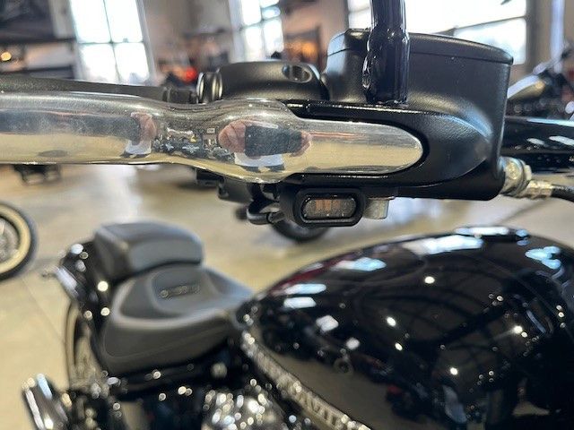 Fahrzeugabbildung Harley-Davidson FXBRS  Breakout 114 CUI mit Kesstech Auspuff