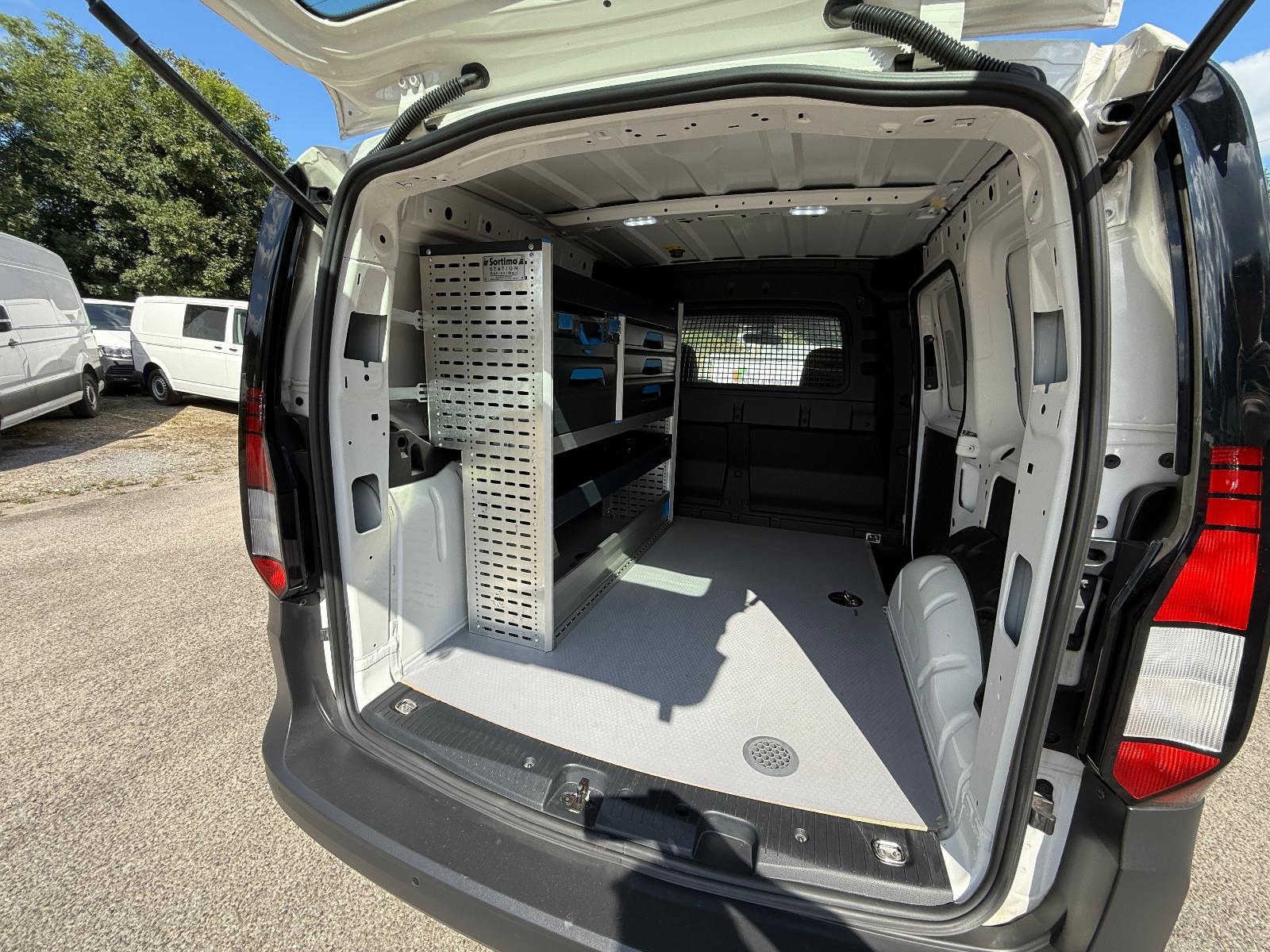 Volkswagen Caddy Cargo + 1. Hand + Sortimo + Navi +