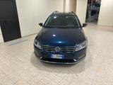 Volkswagen Passat Var. Bs. 2.0 TDI Highline BMT - Volkswagen Passat aus 2011: Kombi, Highline