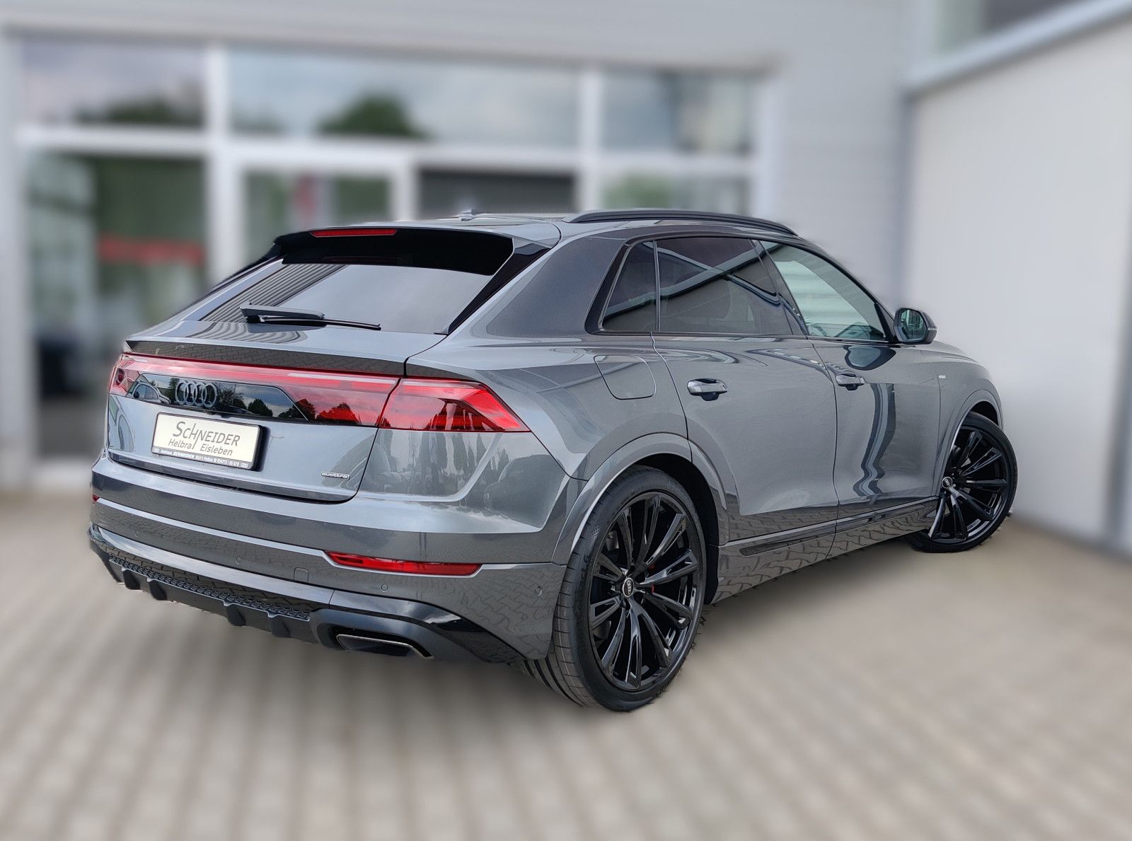 Audi Q8 TFSI e quattro 360 kW S line/23"/Pano/AHK/0,5 imagem 2