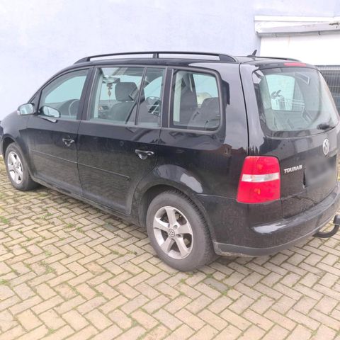 Volkswagen Auto Volkswagen Touran 2.0tdi