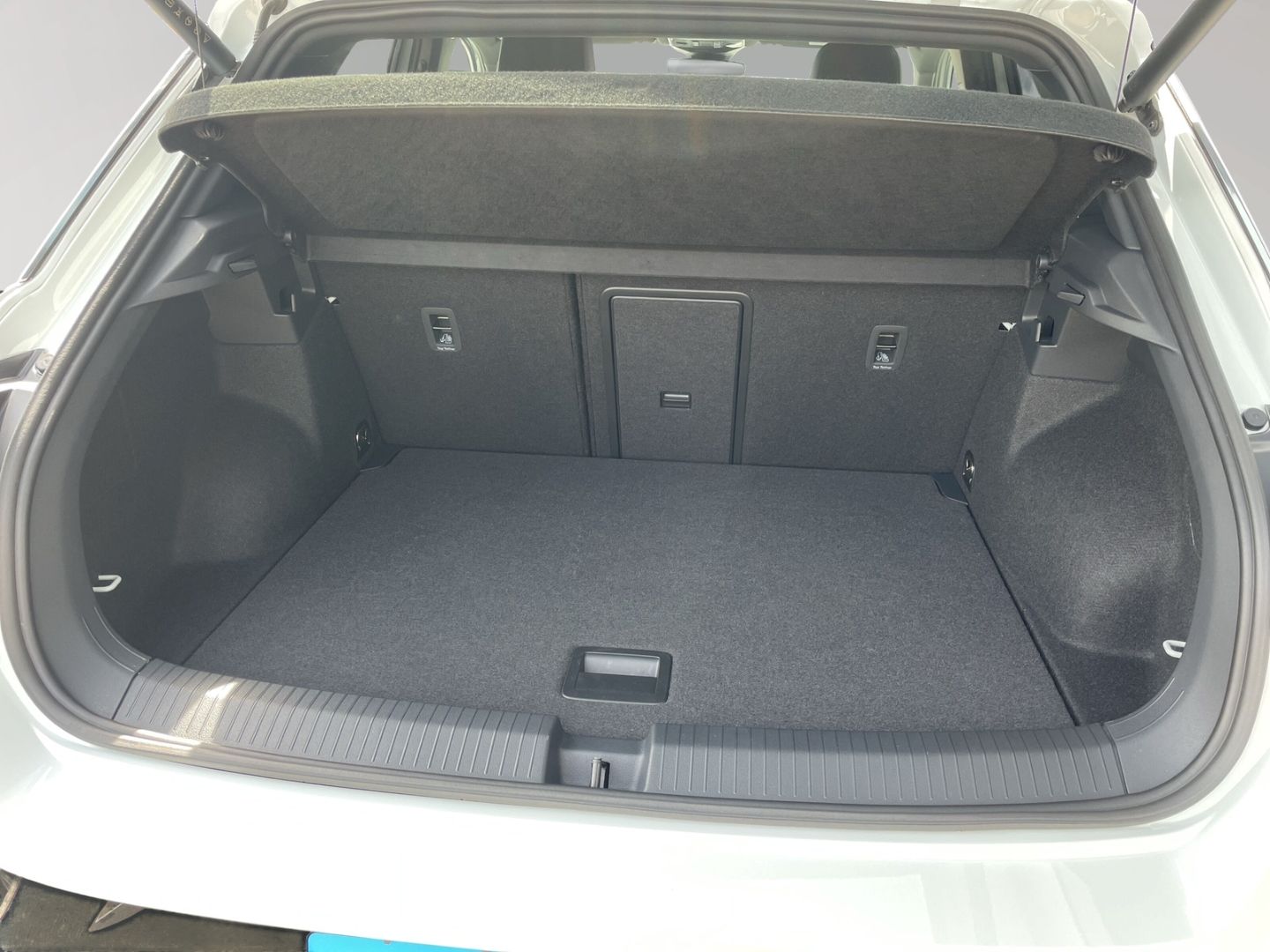 Volkswagen T-Roc - Bild 9