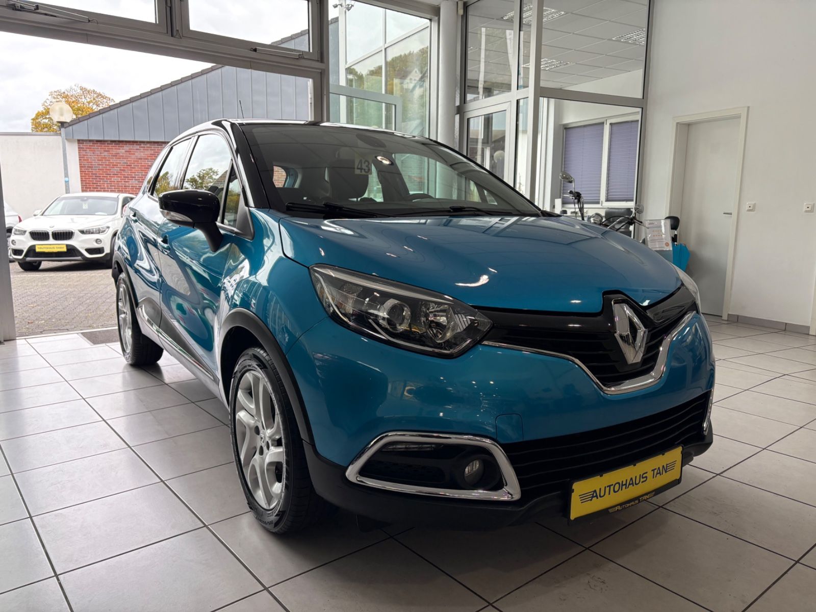 Fahrzeugabbildung Renault Captur Luxe *RÜCKFAHRKAMERA*