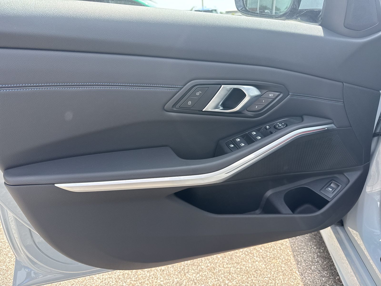 BMW 330 - Bild 13