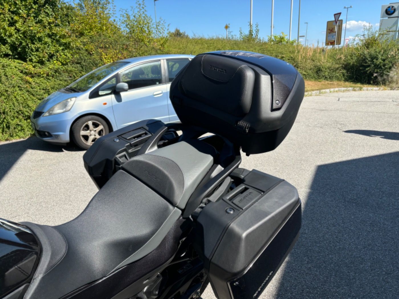 Fahrzeugabbildung Honda NT 1100 Schalter Standard 2025 Topcase
