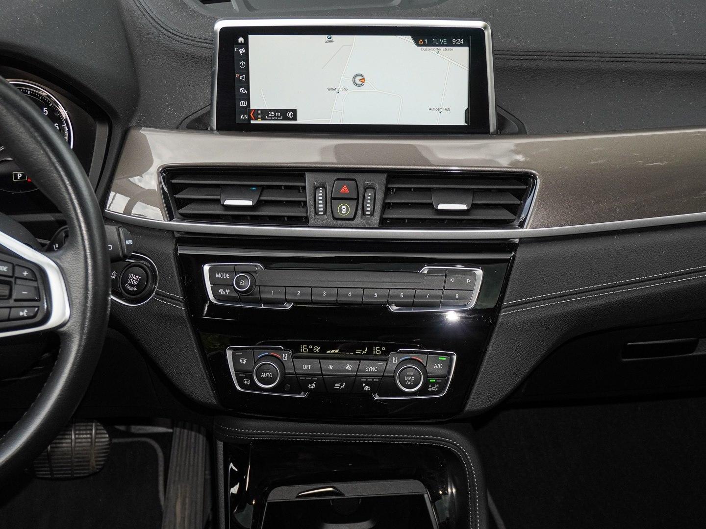 BMW X1 sDrive20i xLine PANO NAVI LED PDC V+H DAB, миниатюра 10