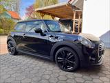 MINI One One - Schalter - Benziner - 102 PS - Schwarz - MINI MINI Gebrauchtwagen in Augsburg