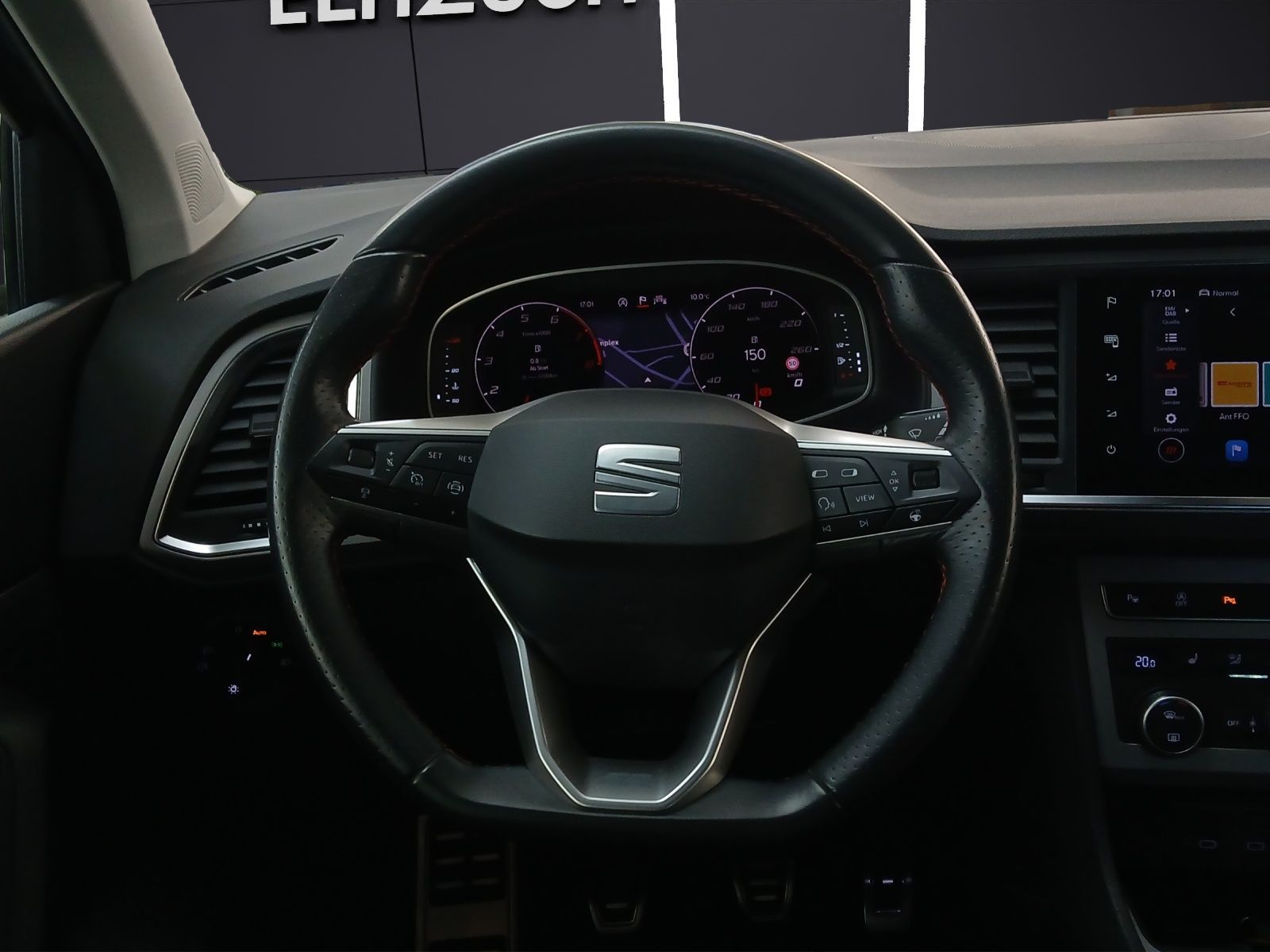 Fahrzeugabbildung SEAT Ateca TSI FR LED AHK Navi AID ACC RFK SH