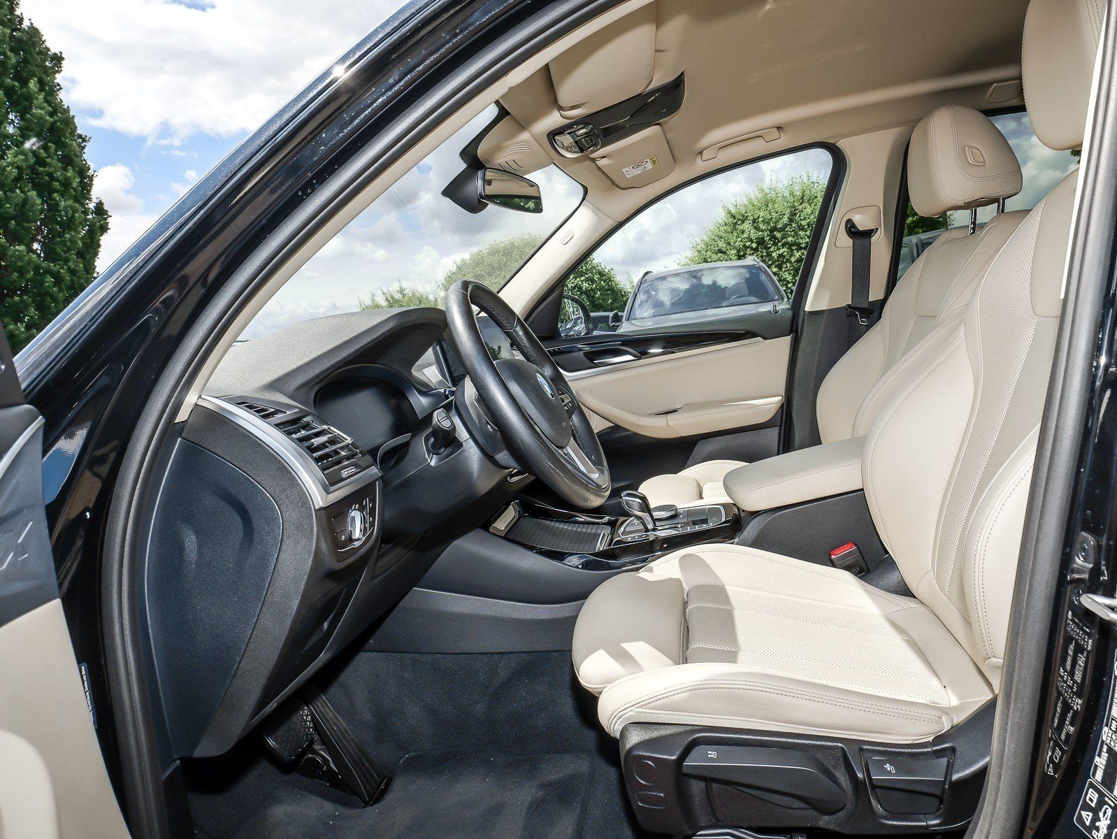 BMW X3 xDrive20d RFK NAVI LED Sound Syst. PDC V+H foto 5