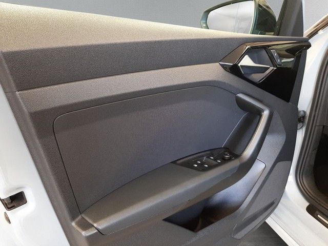 Fahrzeugabbildung Audi A1 Sportback S line 25TFSI 17"Alu SitzHz LED
