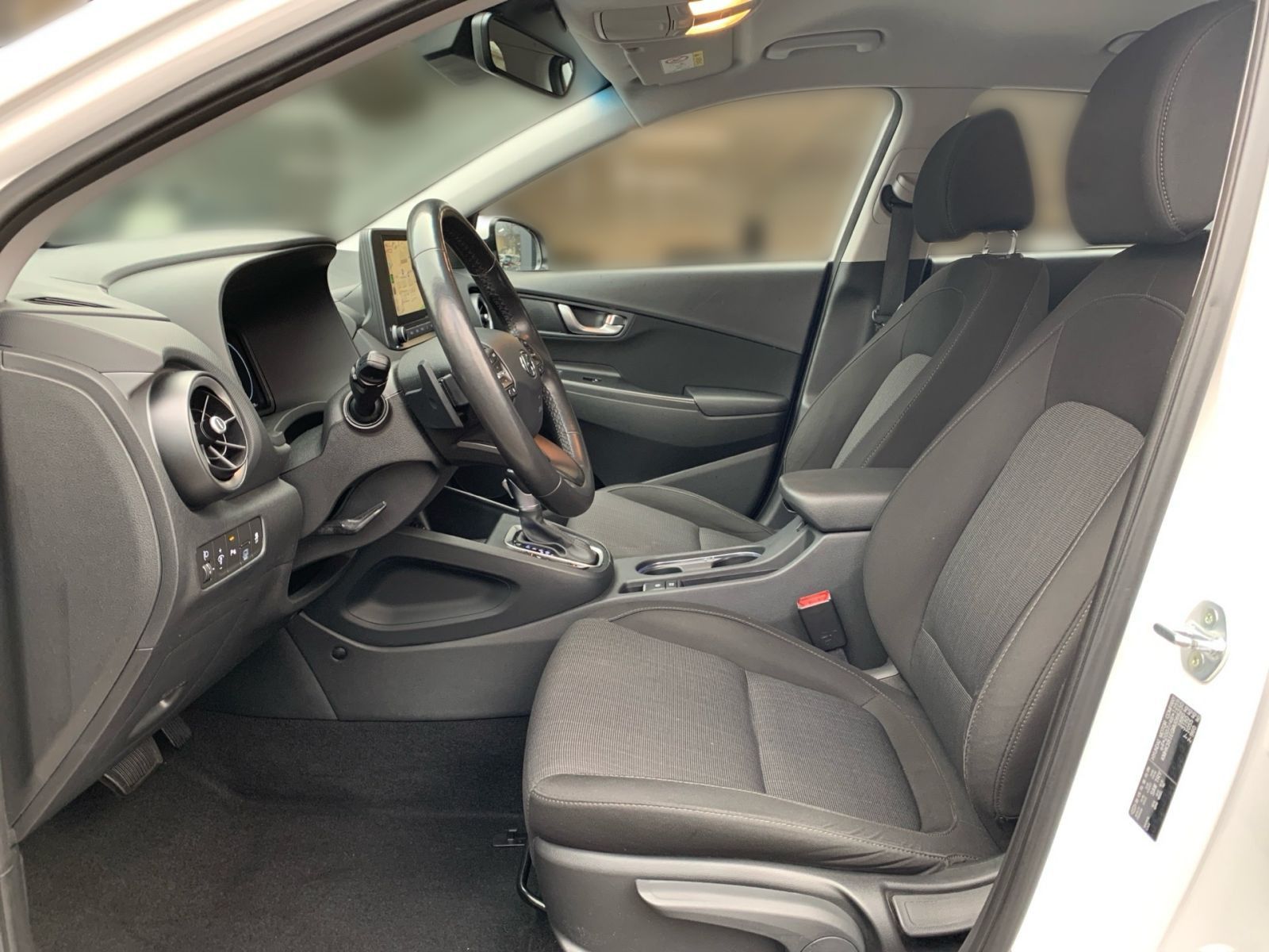 Fahrzeugabbildung Hyundai KONA 1.6 GDI Trend Hybrid Allwetter