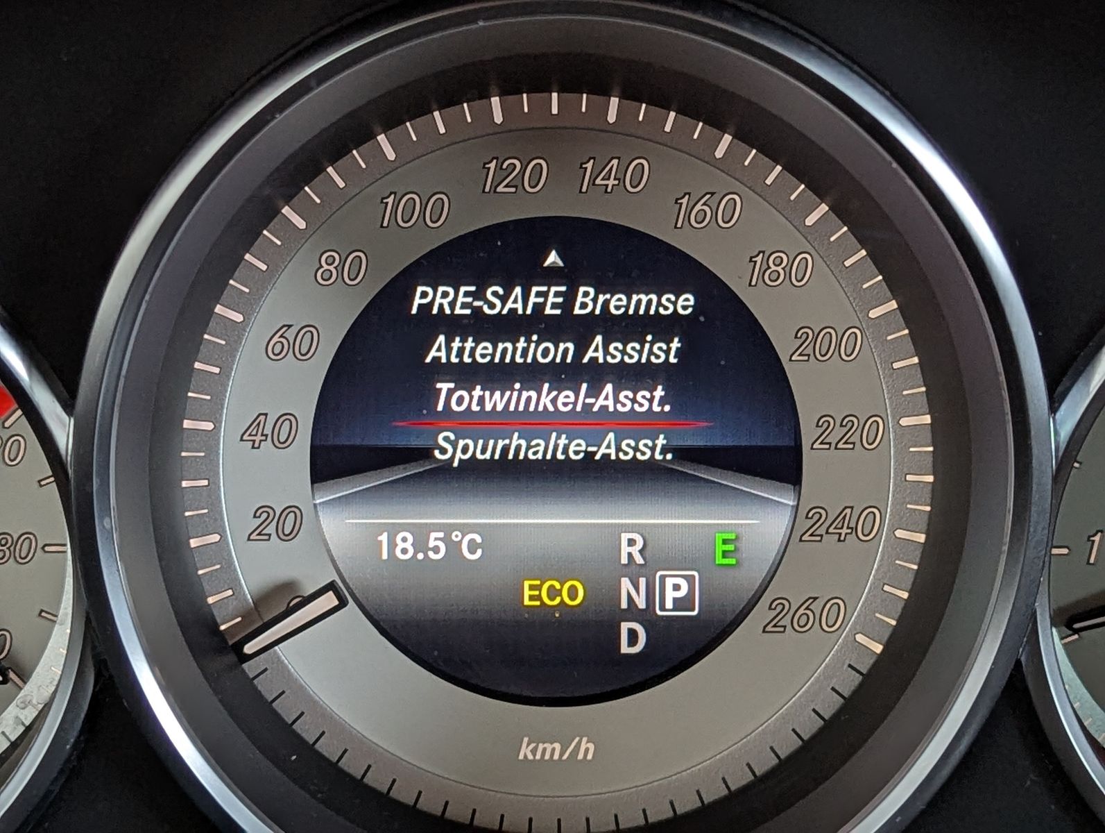 MERCEDES-BENZ CLS 350 d 4Matic AMG StHz. Multibeam Memory 360° - Image 29