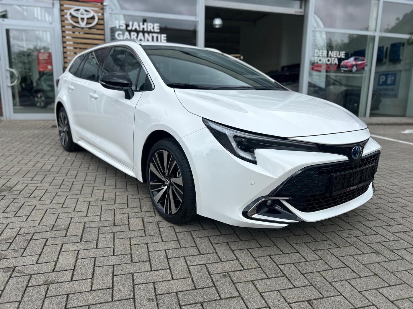 Toyota Corolla TS 1,8l Hybrid Teamplayer Navi SHZ ACC A