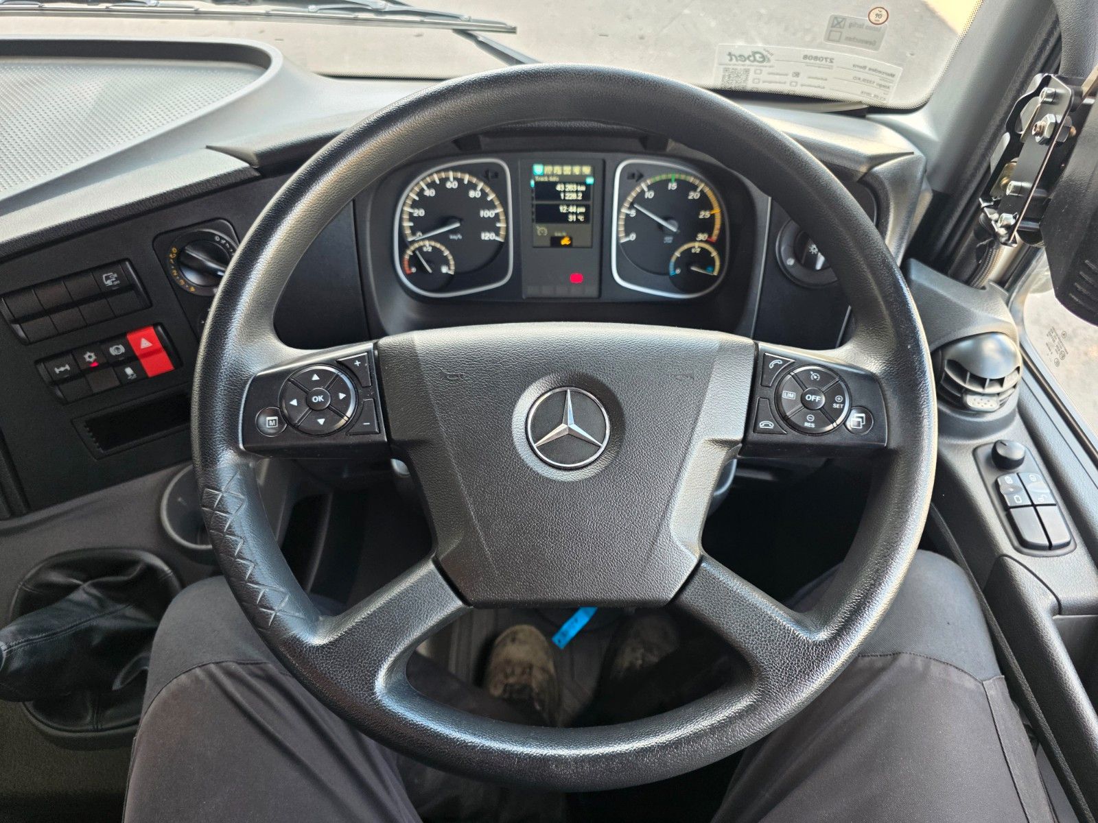 Fahrzeugabbildung Mercedes-Benz Atego 1323 LKO FAUN VIAJET 6 R H - Heckabsaugung