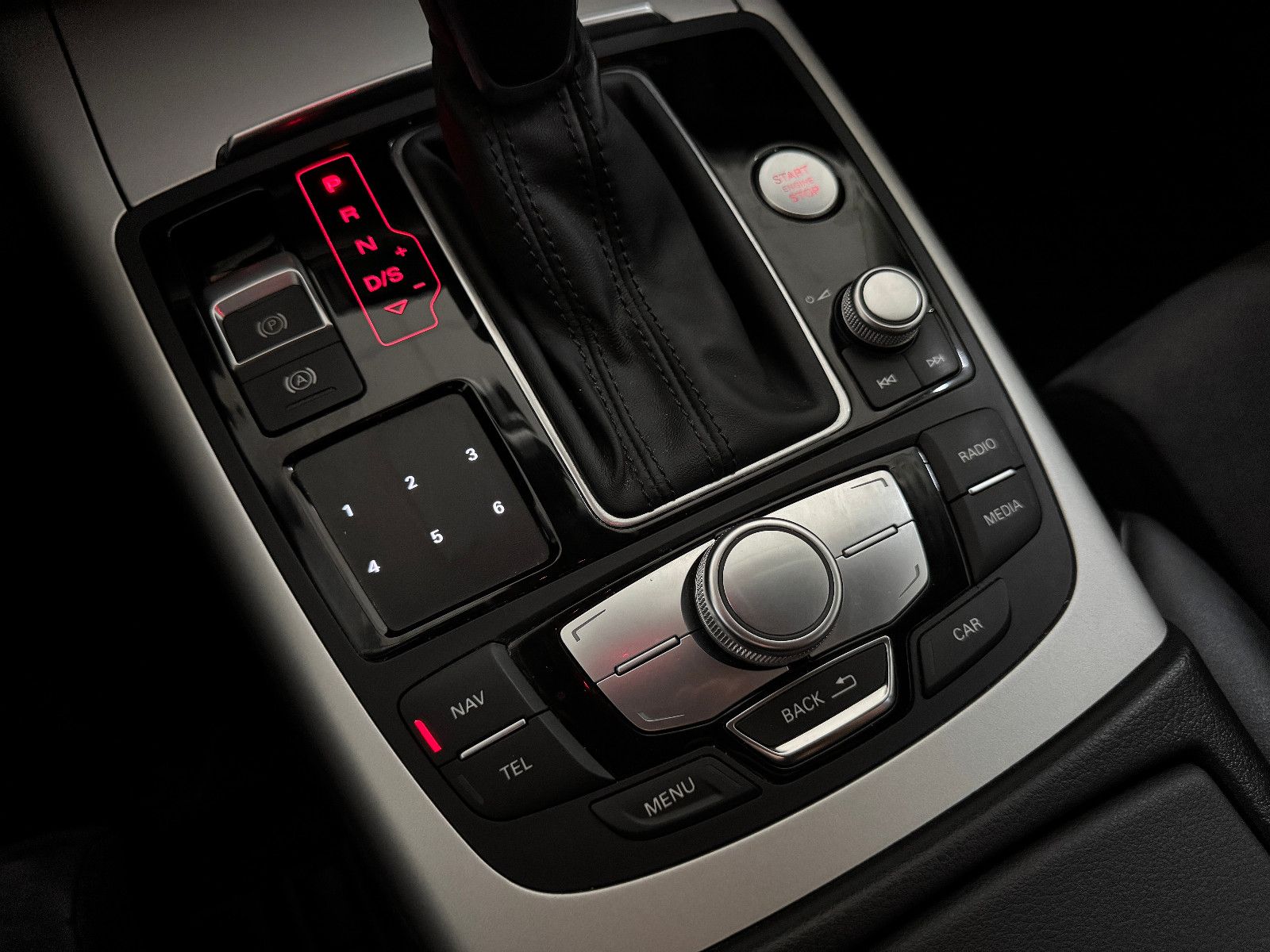 Fahrzeugabbildung Audi A6 3.0 TDI QUATTRO SPORT MOTORSOUND NAVI ACC LED