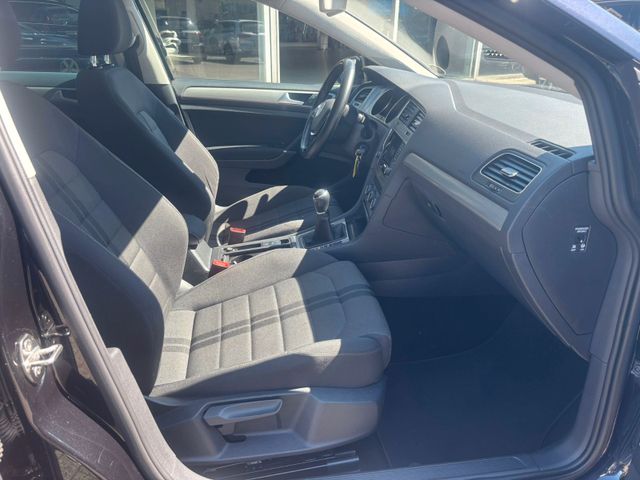 1.6 TDI *Panorama*Standheizung*Kamera*Navi*TOP*