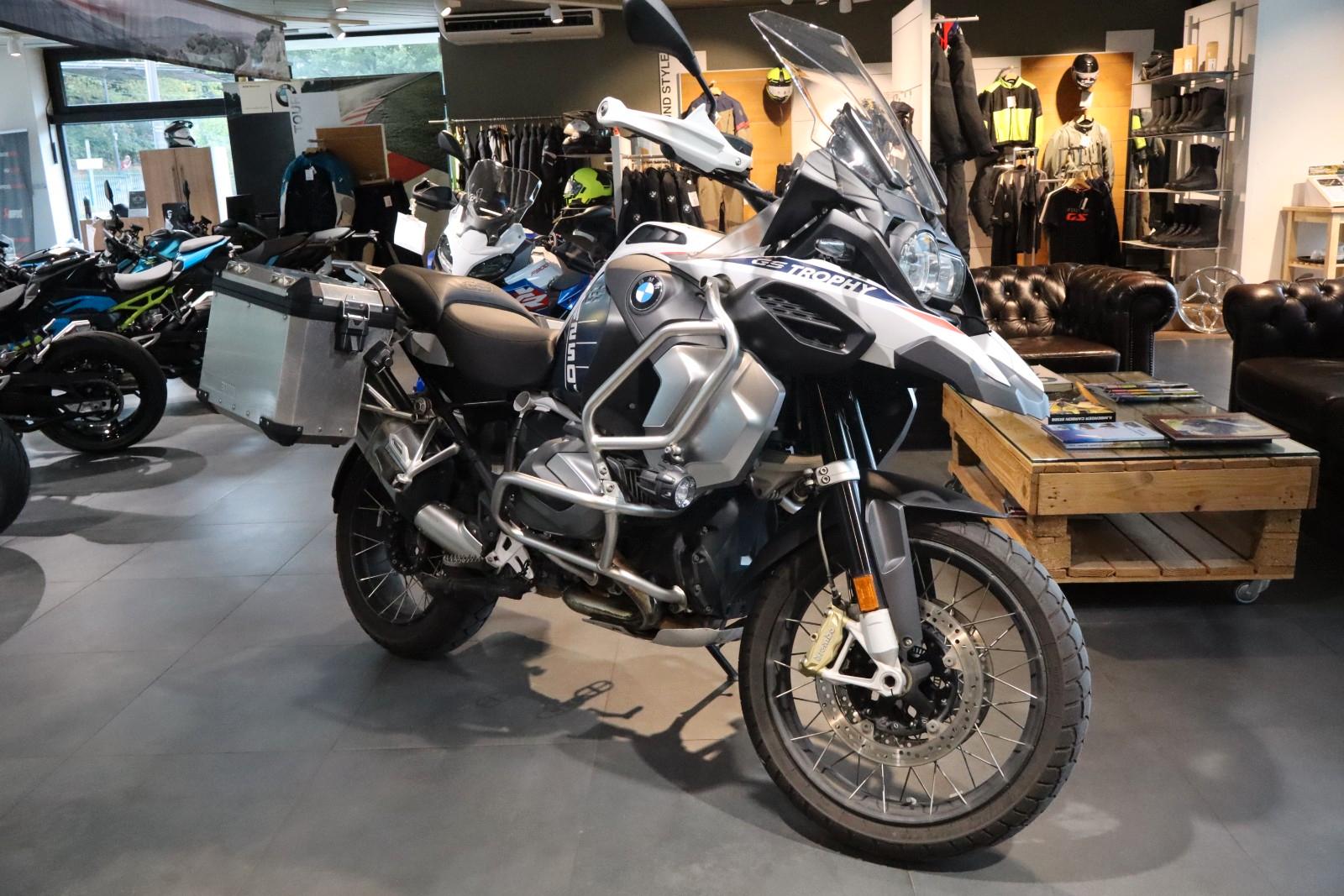 BMW R1250GS ADV mit Alukoffer