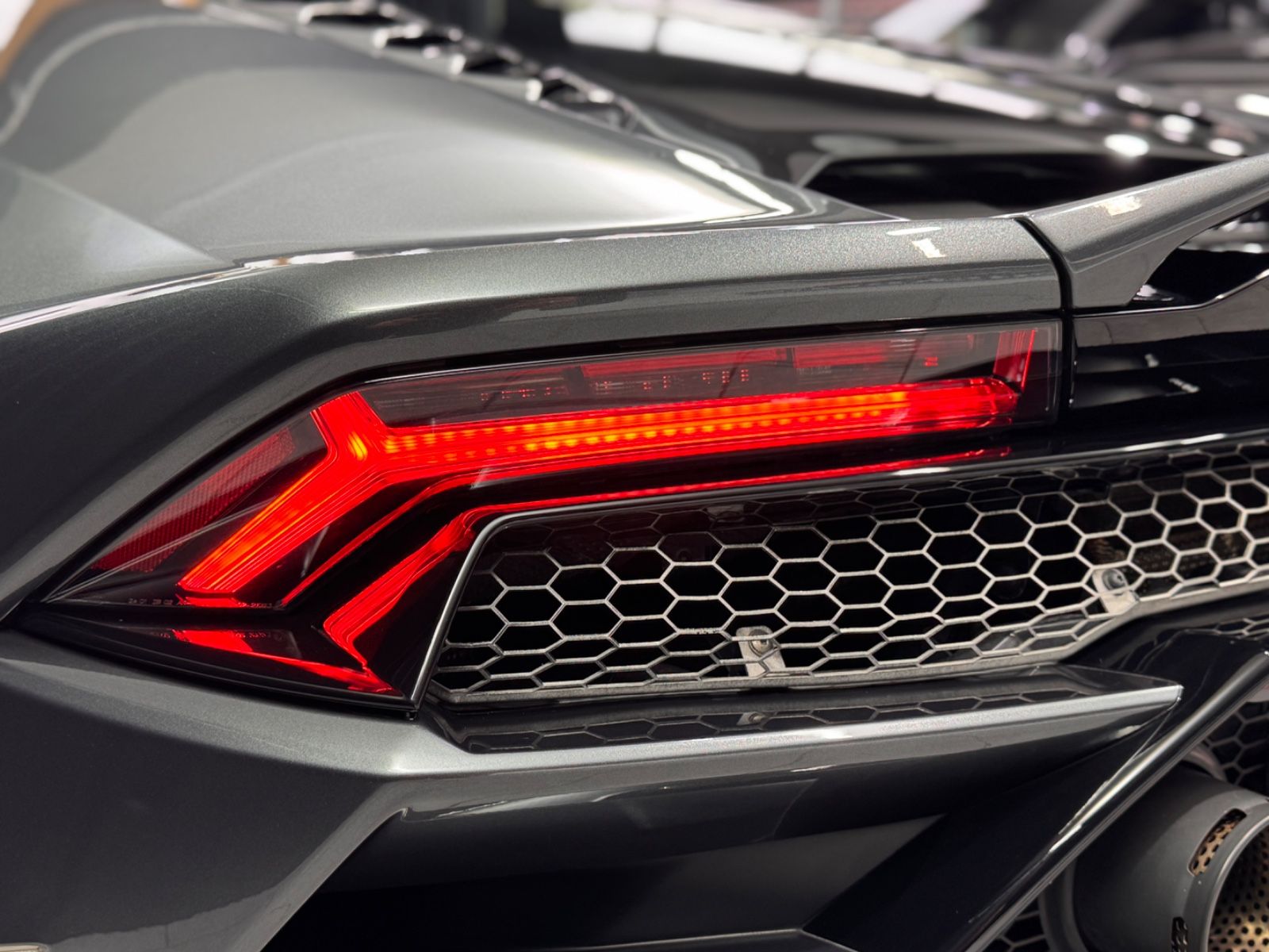 Fahrzeugabbildung Lamborghini Huracan EVO LP640|LIFT|SENSONUM|KAMERA|AD PERSON