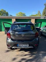 Dacia Sandero TCe 90 Stepway Celebration Stepway C... - Dacia Gebrauchtwagen in Bielefeld