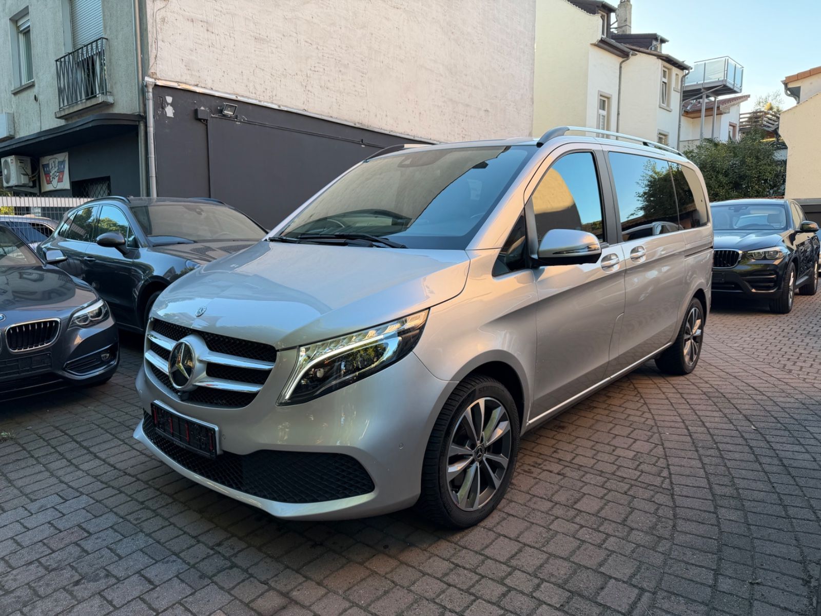 Mercedes-Benz V 250d AVANTGARDE EDITION 4MATIC Leder Burmester foto 3